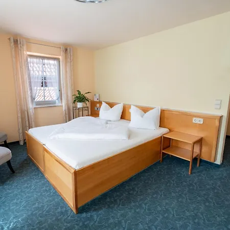 - Restaurant Traube Hotel